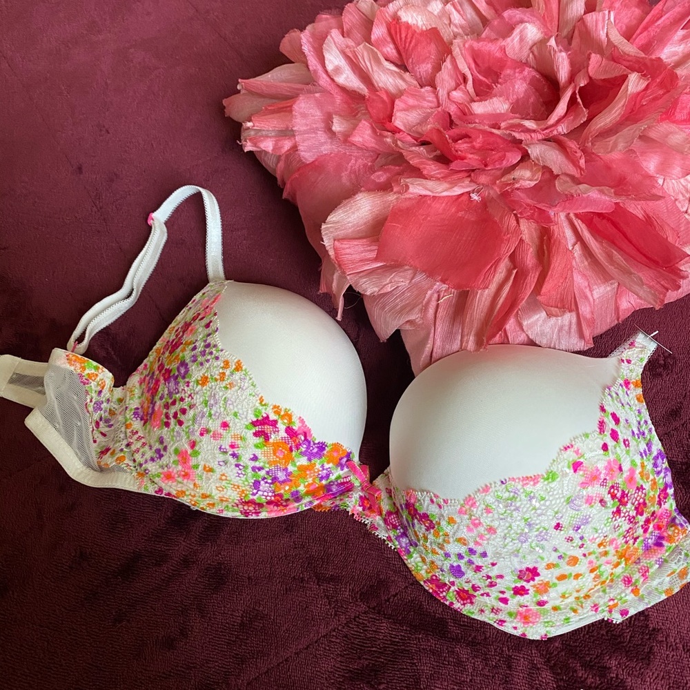 Colorful floral bra 34c